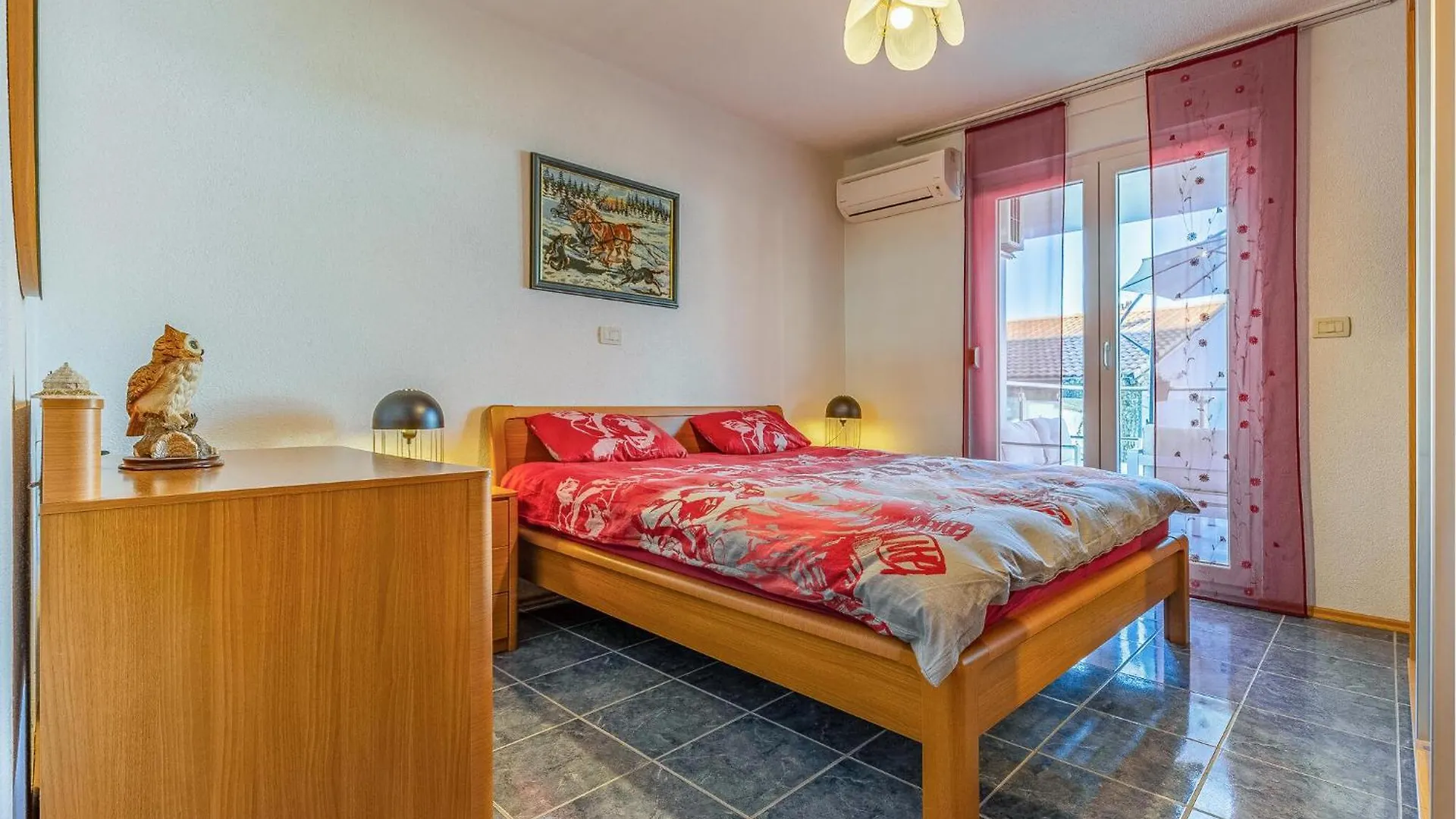 5 Bedroom Amazing Home In Medulin 0*,