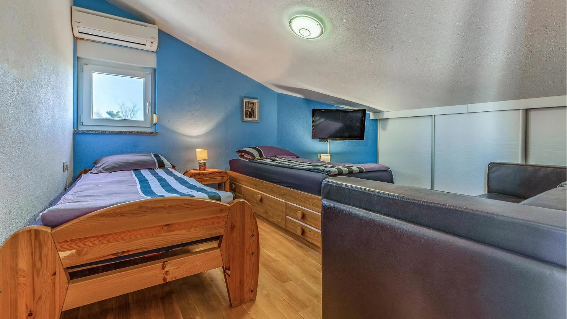 5 Bedroom Amazing Home In Medulin Holiday home
