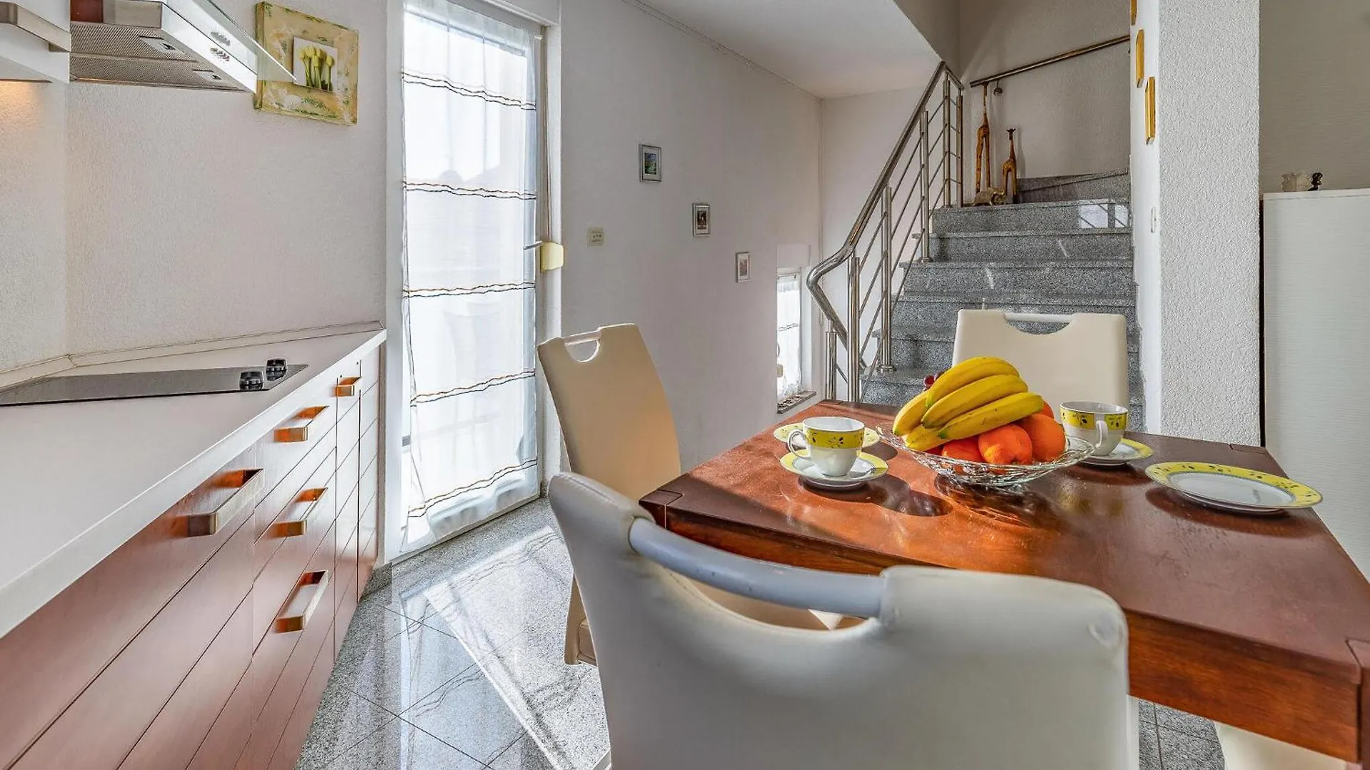 5 Bedroom Amazing Home In Medulin 0*,